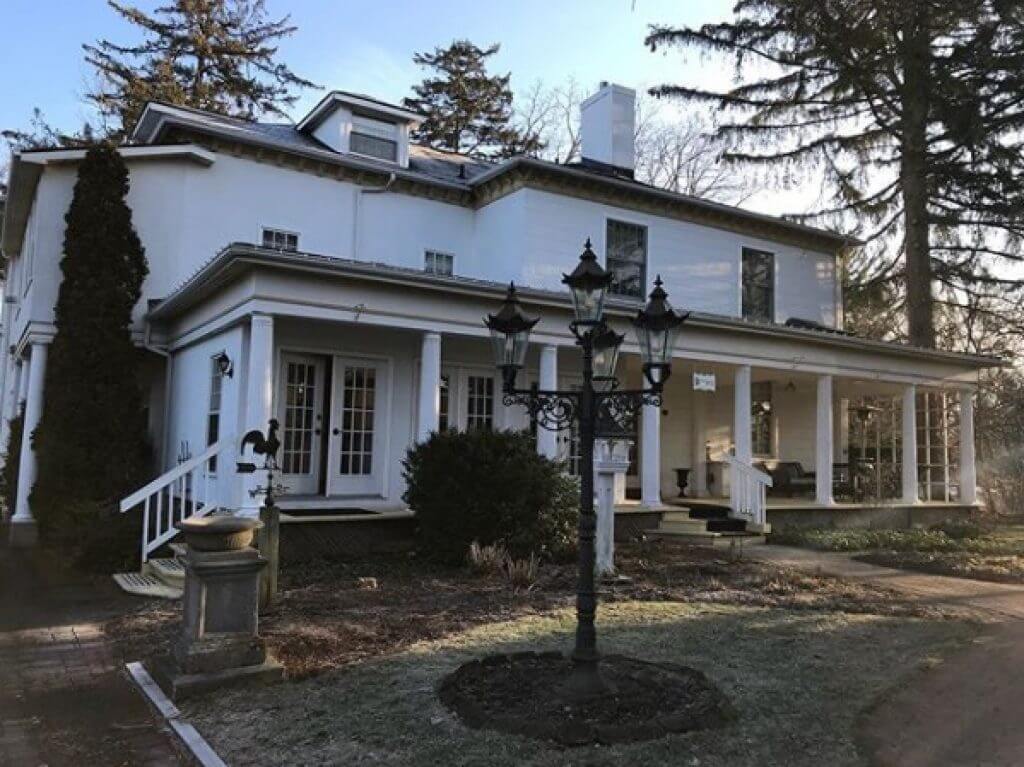 Brockamour Manor (Circa 1809) Niagara on the Lake Canada 10 Haunted Hotels in Ontario