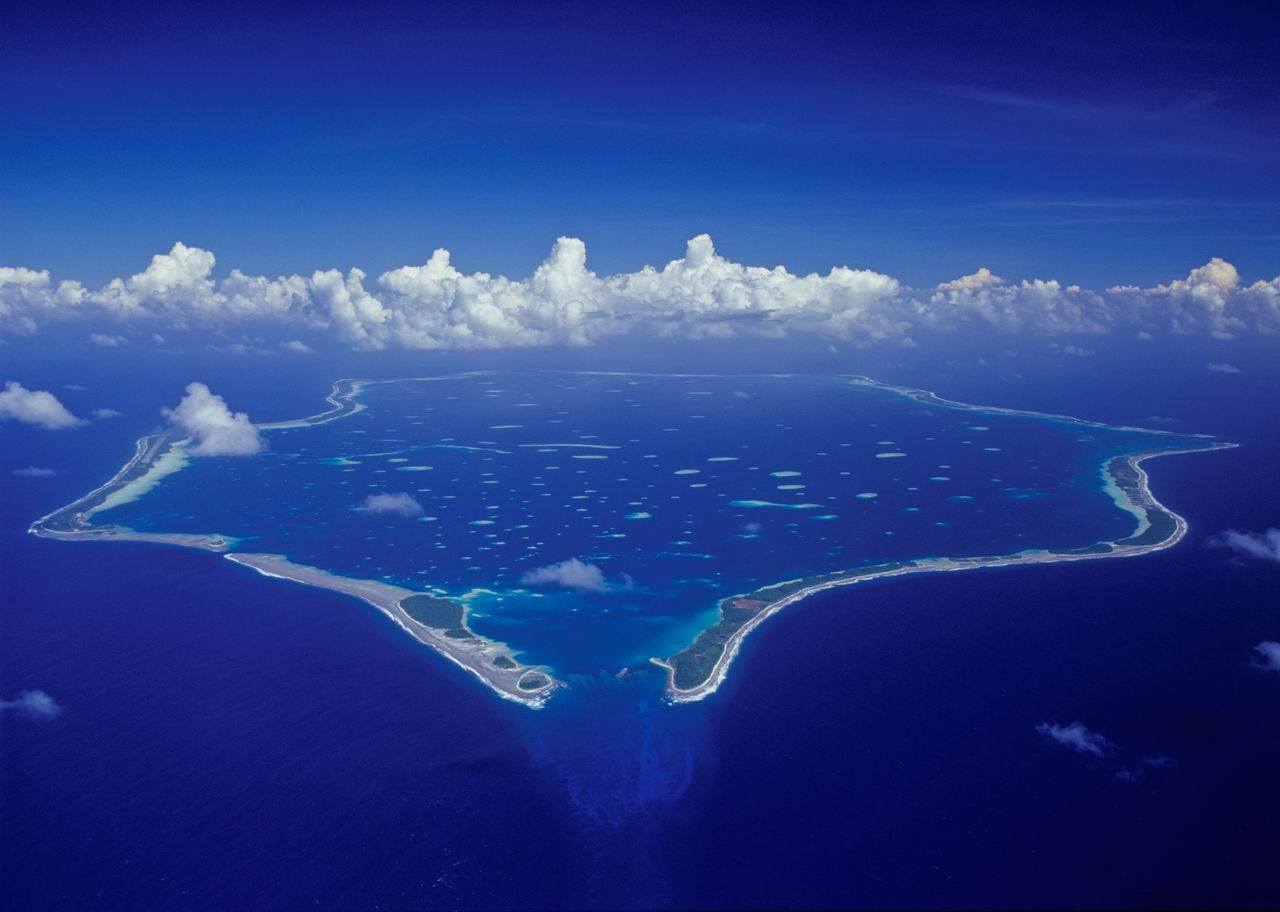 Тихий океан расстояние. Атолл острова Кука. Остров Палмерстон, острова Кука. Атолл в тихом океане. Остров Атолл Дюси.